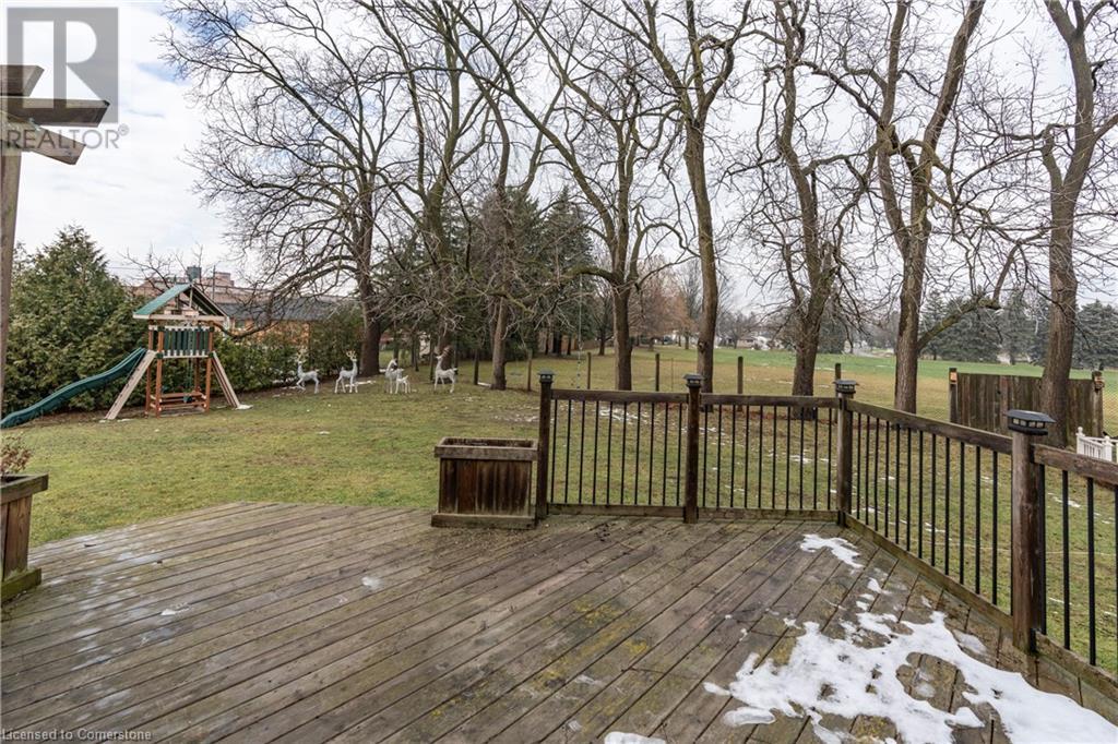 33 Notchwood Court, Kitchener, Ontario  N2A 3L6 - Photo 44 - 40684757