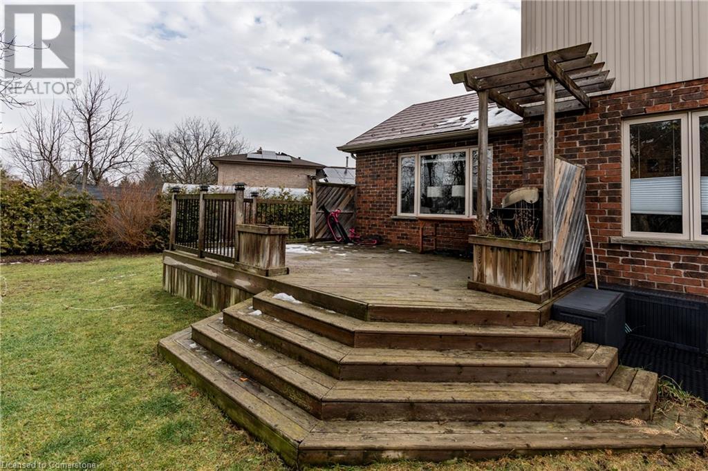 33 Notchwood Court, Kitchener, Ontario  N2A 3L6 - Photo 45 - 40684757