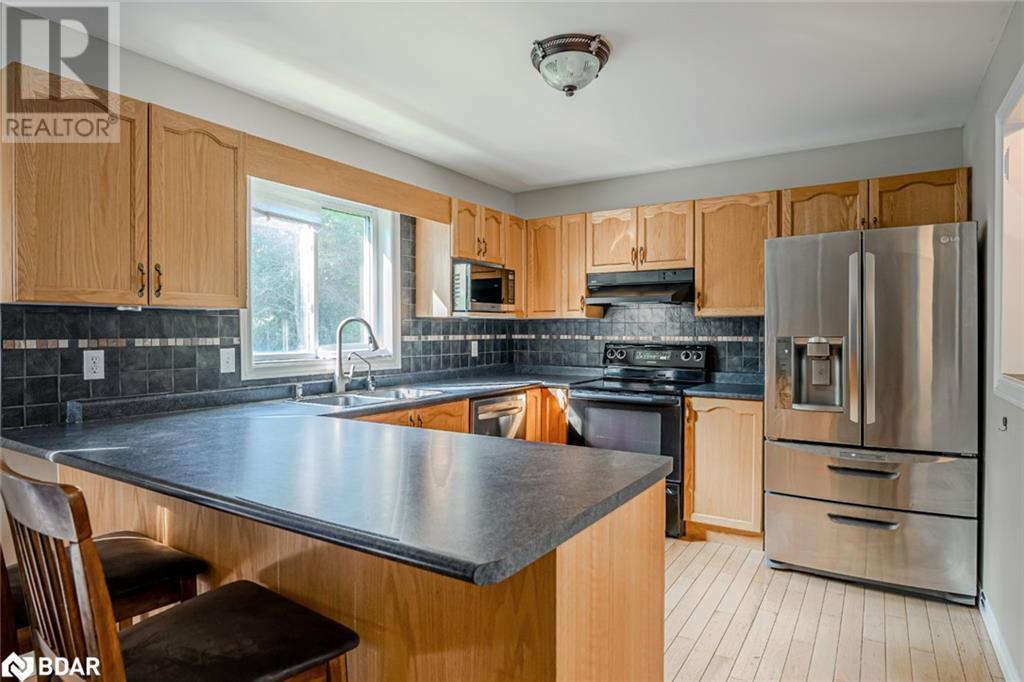 29 Melville Court, Oro-Medonte, Ontario  L0L 2E0 - Photo 3 - 40686357