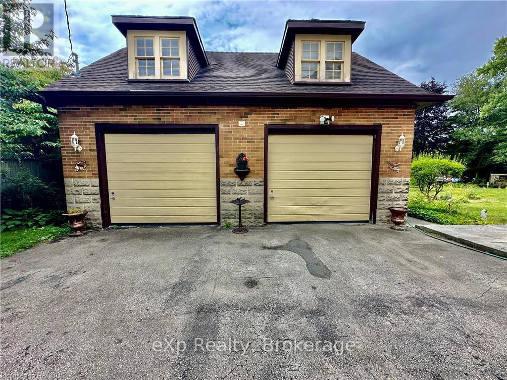 75 10th Street, Hanover, Ontario  N4N 1M9 - Photo 3 - X10845673