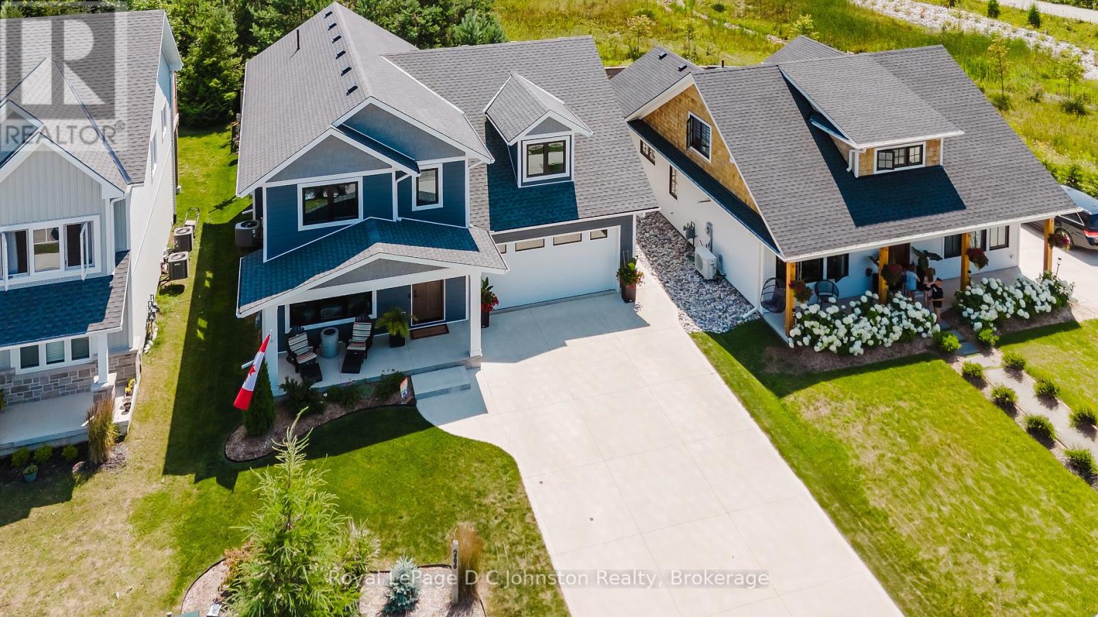 266 Mcnabb Street, Saugeen Shores, Ontario  N0H 2L0 - Photo 3 - X11901263