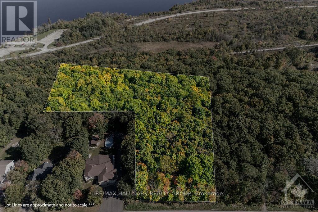 0 Centre Street, Mcnab/braeside, Ontario  K0A 1G0 - Photo 1 - X9521115