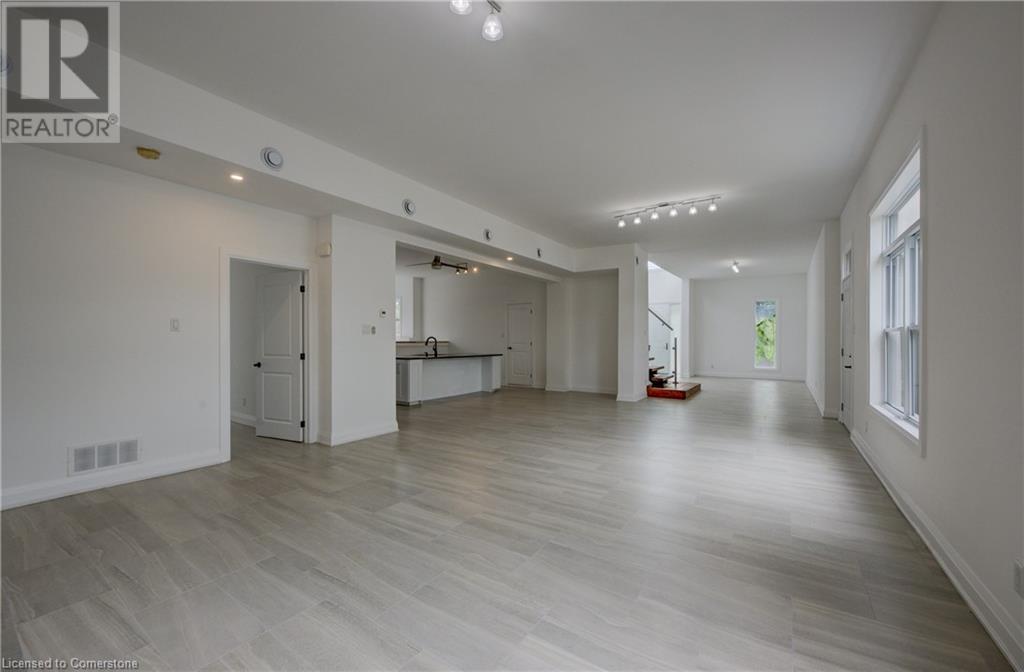 149 Woolwich Street, Waterloo, Ontario  N2K 1S5 - Photo 14 - 40647523