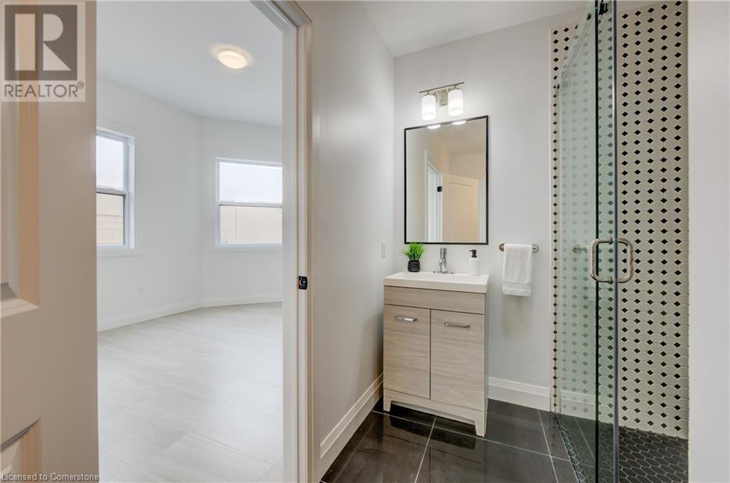 149 Woolwich Street, Waterloo, Ontario  N2K 1S5 - Photo 32 - 40647523