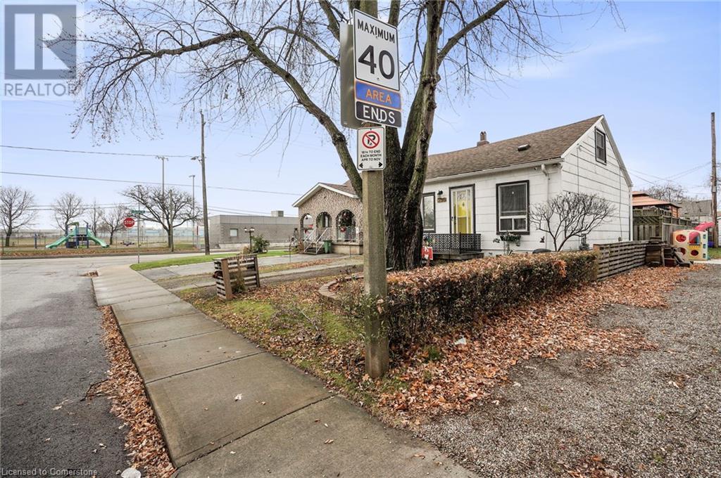 296 Julian Avenue, Hamilton, Ontario  L8H 5S4 - Photo 2 - 40684564