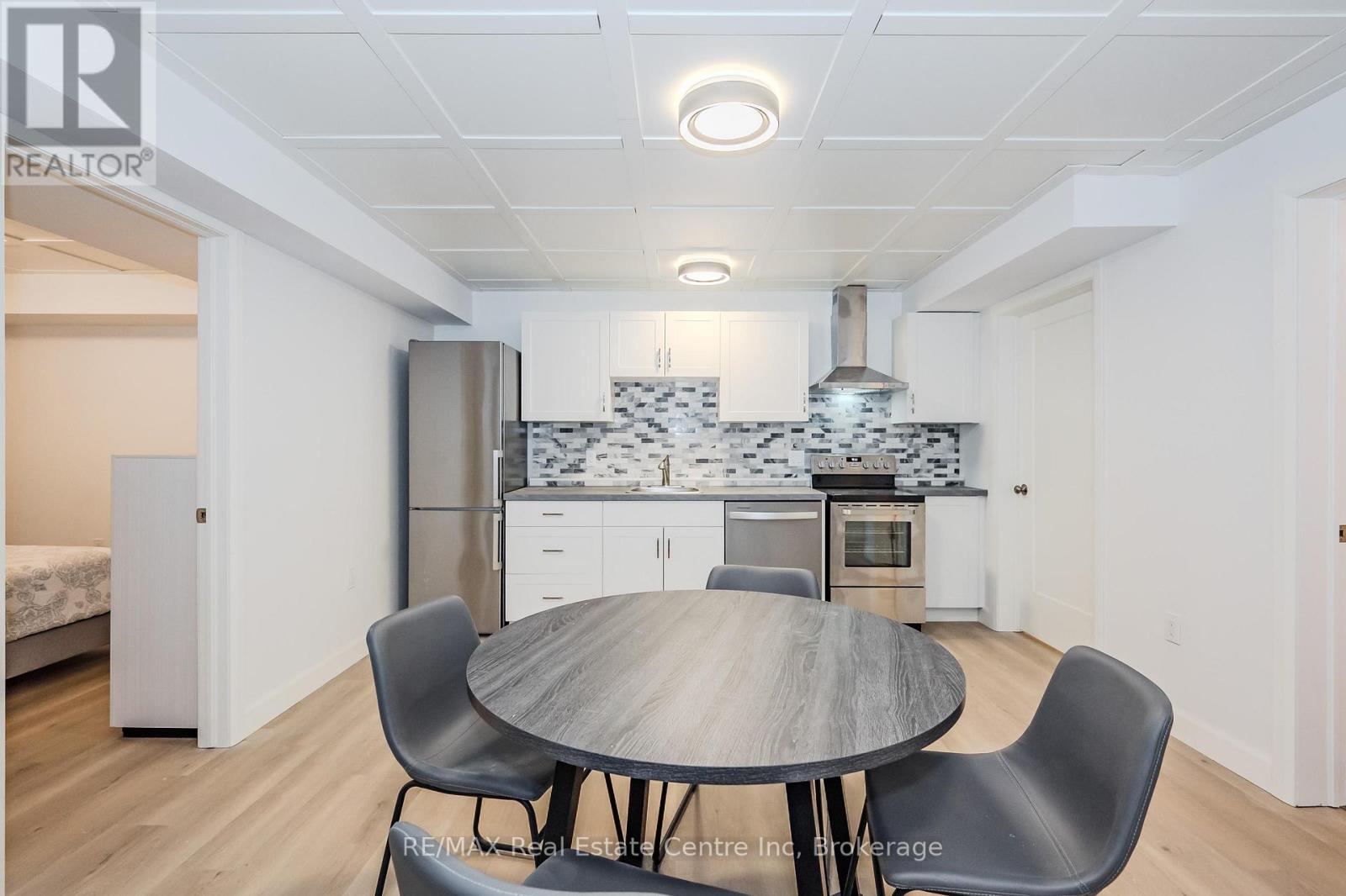 39 Lovett Lane, Guelph, Ontario  N1G 0H1 - Photo 7 - X11901401