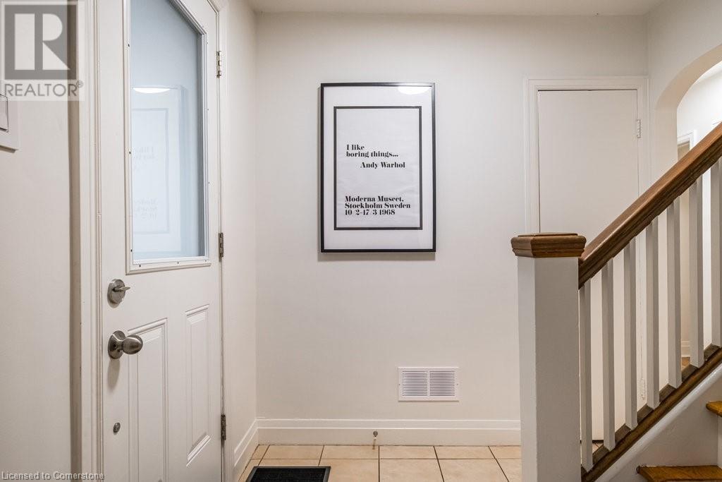 299 Merle AvenueBurlington, Ontario  L7T 2T8 - Photo 4 - XH4206421