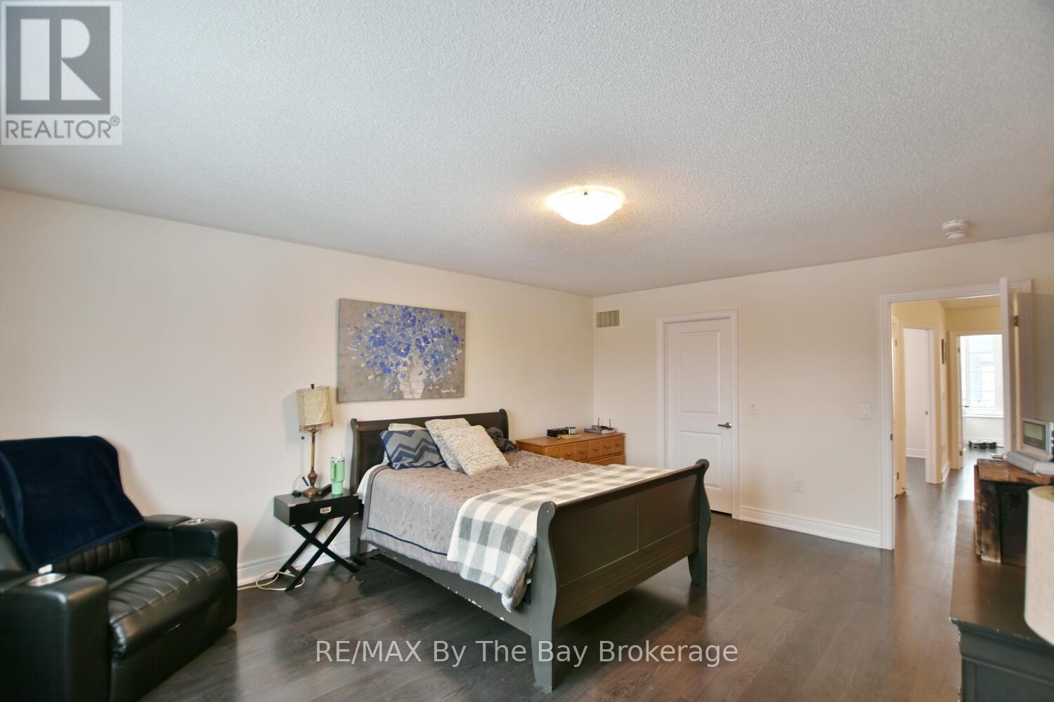 263 Atkinson Street, Clearview, Ontario  L0M 1S0 - Photo 18 - S11901417