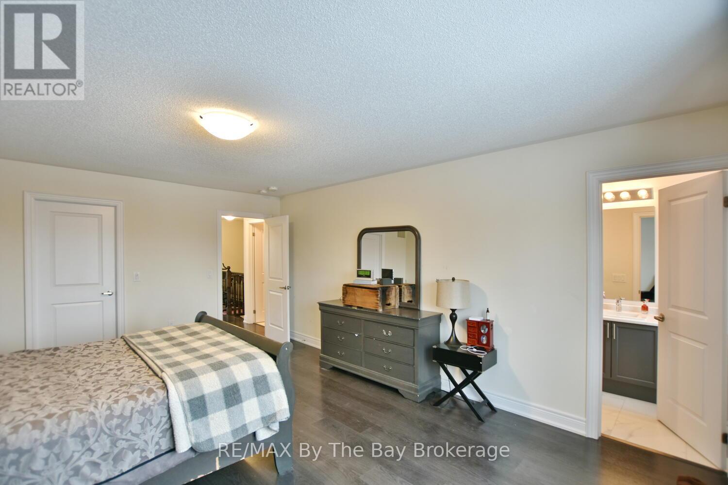 263 Atkinson Street, Clearview, Ontario  L0M 1S0 - Photo 19 - S11901417