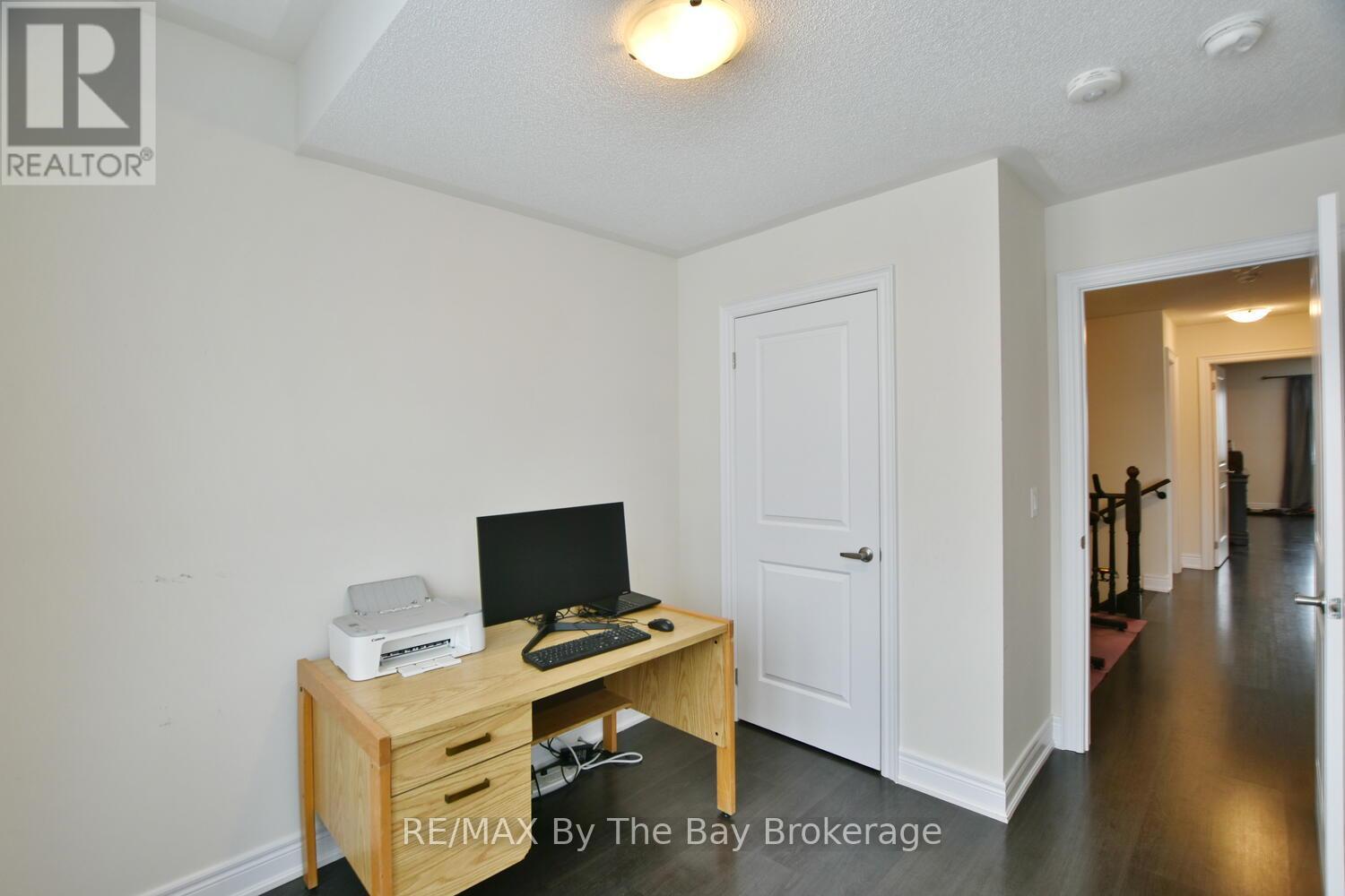 263 Atkinson Street, Clearview, Ontario  L0M 1S0 - Photo 25 - S11901417