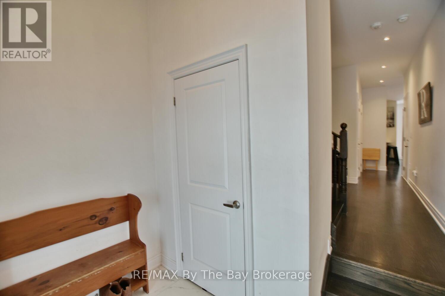 263 Atkinson Street, Clearview, Ontario  L0M 1S0 - Photo 5 - S11901417