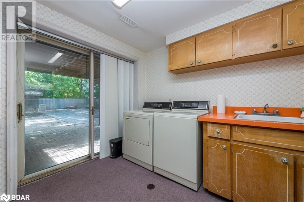 16 Tower Crescent, Barrie, Ontario  L4N 2V2 - Photo 22 - 40681857