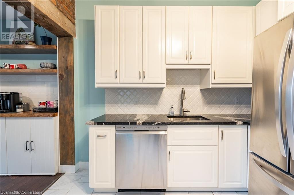 166 Catharine Street N, Hamilton, Ontario  L8L 4S5 - Photo 4 - 40686476