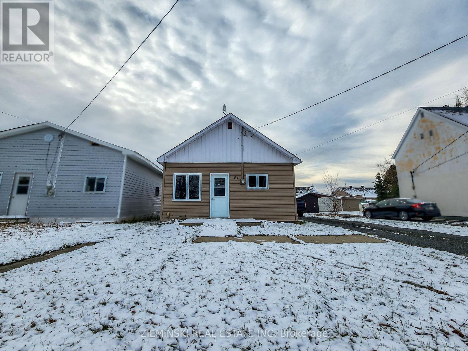 193 TEEFY STREET, Iroquois Falls, Ontario