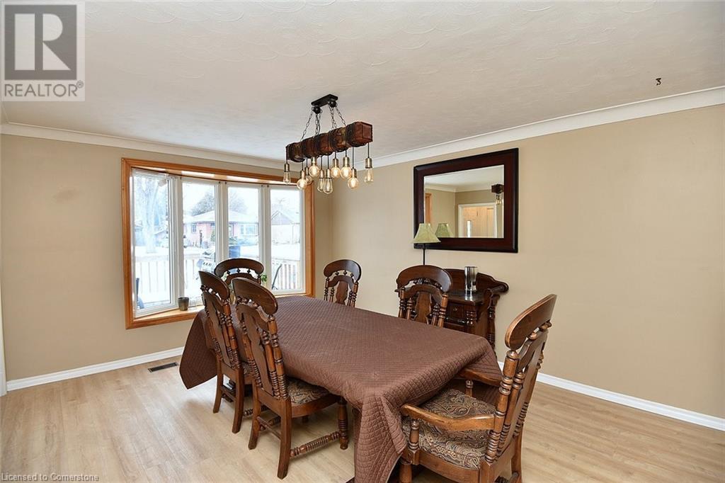 1328 Bunnell Drive, Burlington, Ontario  L7P 2E1 - Photo 7 - 40685864