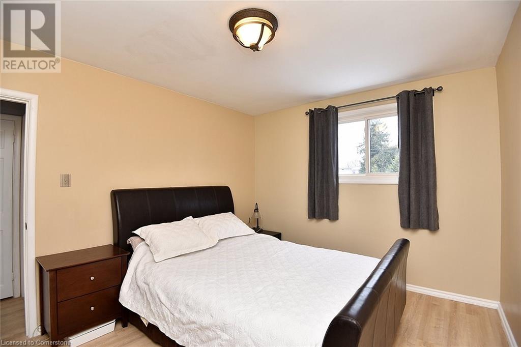 1328 Bunnell Drive, Burlington, Ontario  L7P 2E1 - Photo 9 - 40685864