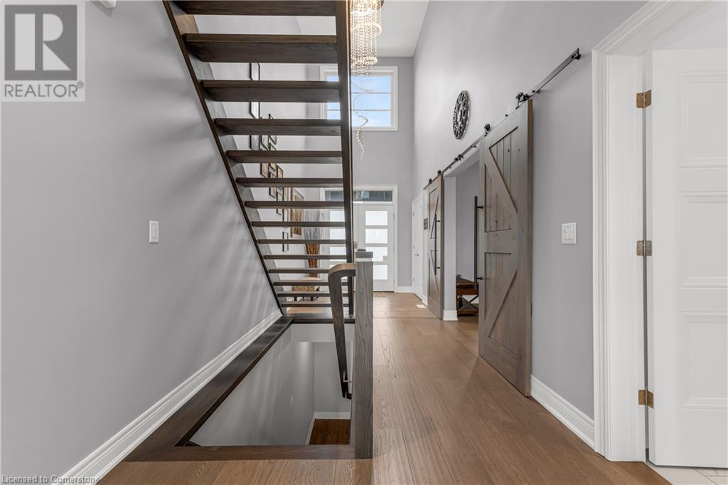 64 Bergenstein CrescentFonthill, Ontario  L0S 1E0 - Photo 4 - 40686467