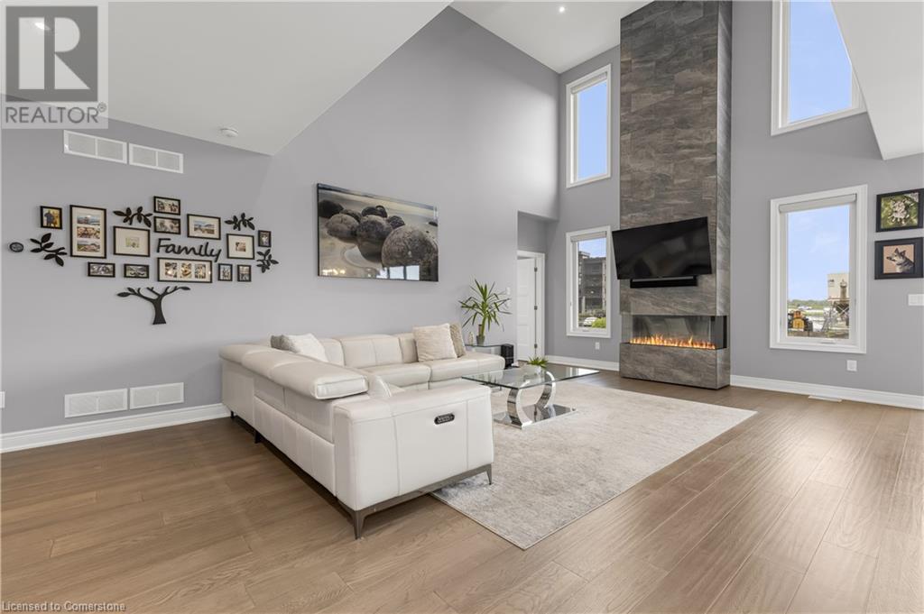 64 Bergenstein CrescentFonthill, Ontario  L0S 1E0 - Photo 8 - 40686467