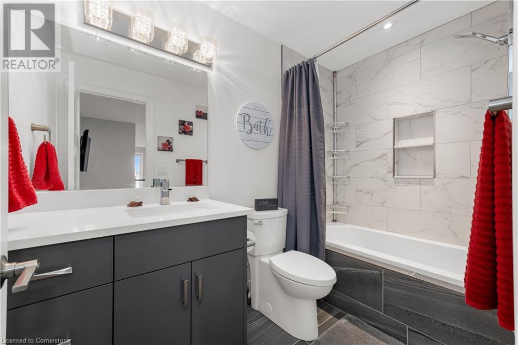 64 Bergenstein CrescentFonthill, Ontario  L0S 1E0 - Photo 34 - 40686467