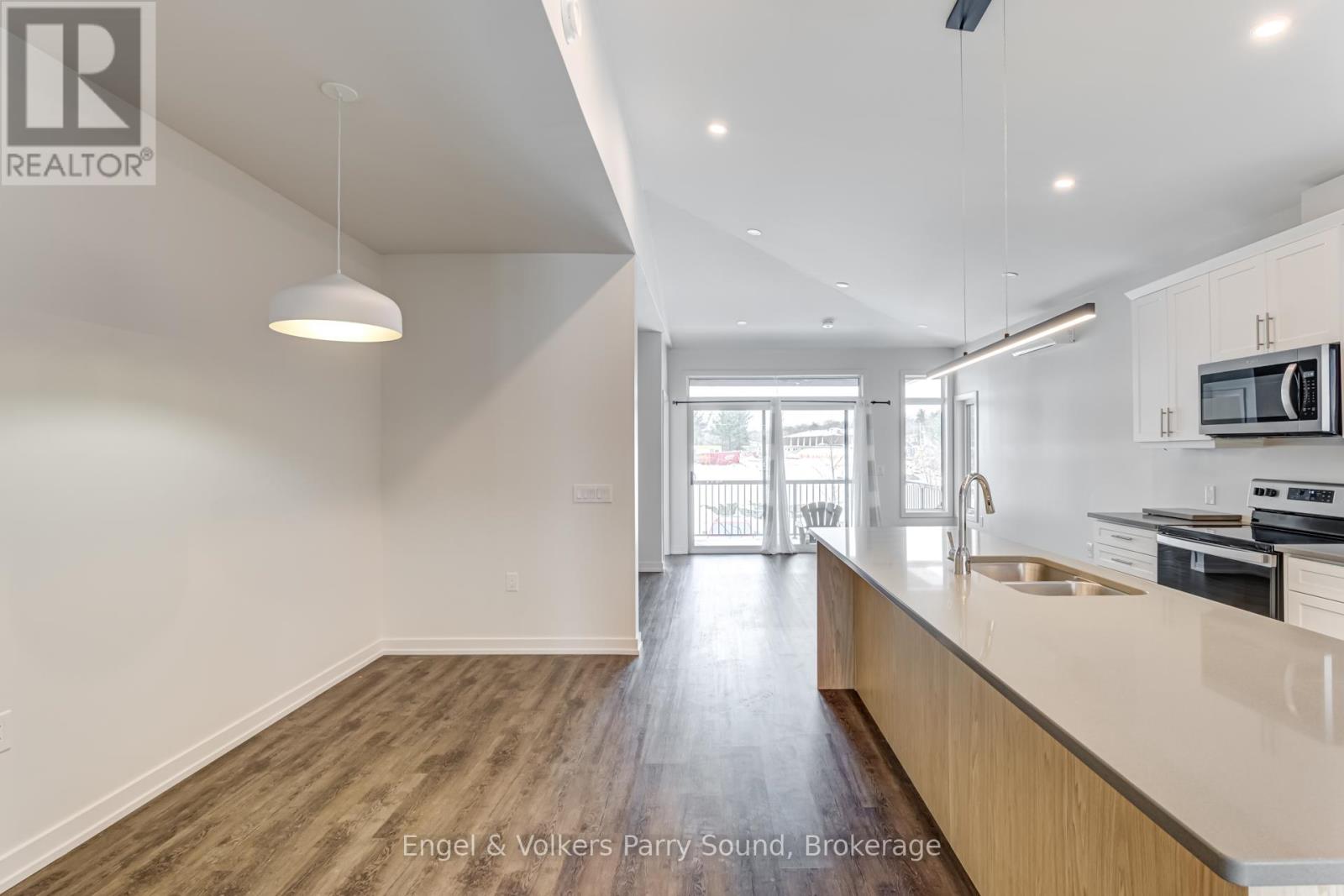 1 - 63 Winnifred Avenue, Parry Sound, Ontario  P2A 2E6 - Photo 4 - X11901530