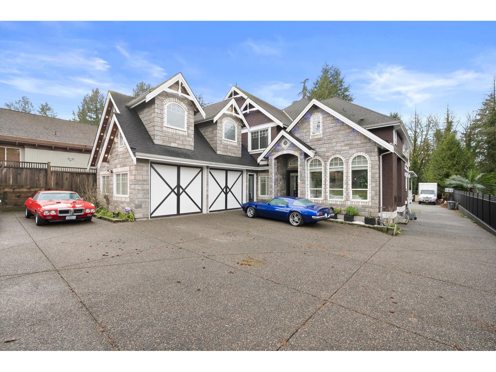 10521 127 Street, Surrey, British Columbia  V3V 5K3 - Photo 2 - R2951574