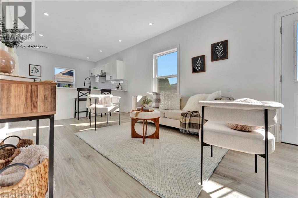 15 Gordon Street, Brantford, Ontario  N3S 2M7 - Photo 13 - 40686527