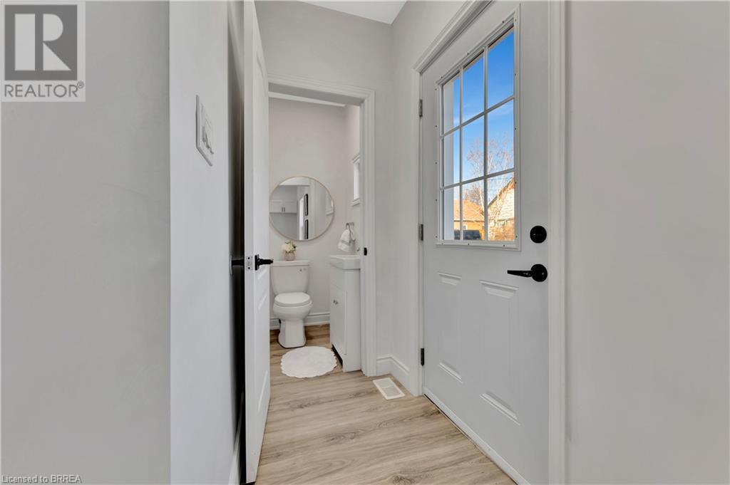 15 Gordon Street, Brantford, Ontario  N3S 2M7 - Photo 22 - 40686527