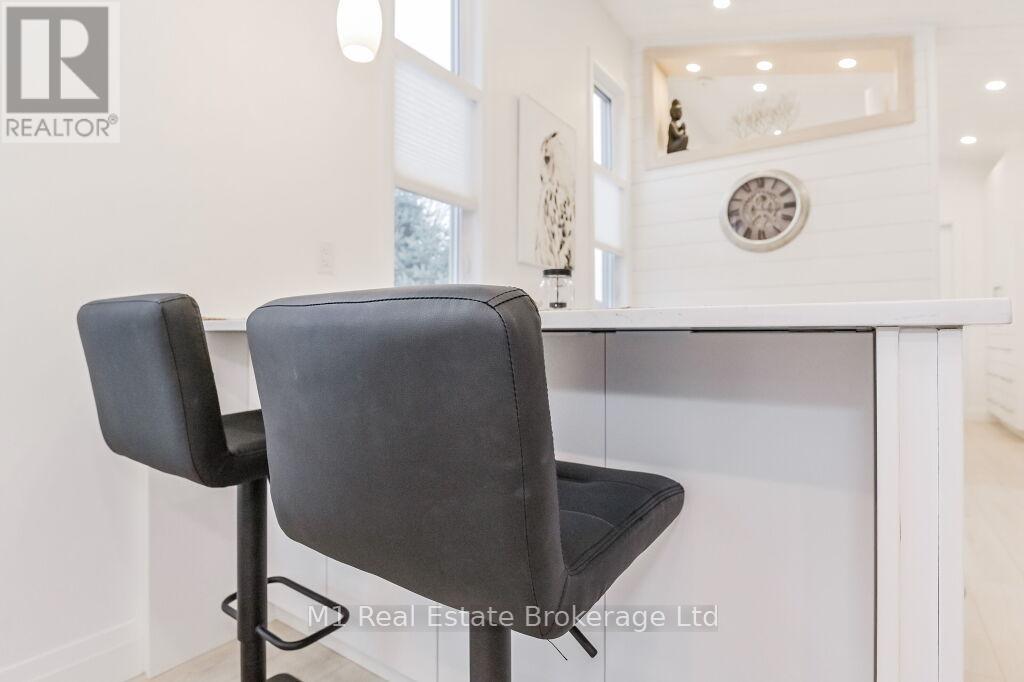 B - 30 18 Side Road, Centre Wellington, Ontario  N1M 2W3 - Photo 11 - X11901556