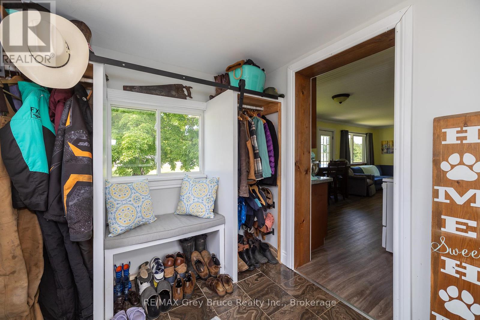 718100 Highway 6, Georgian Bluffs, Ontario  N4K 5N7 - Photo 17 - X11901571