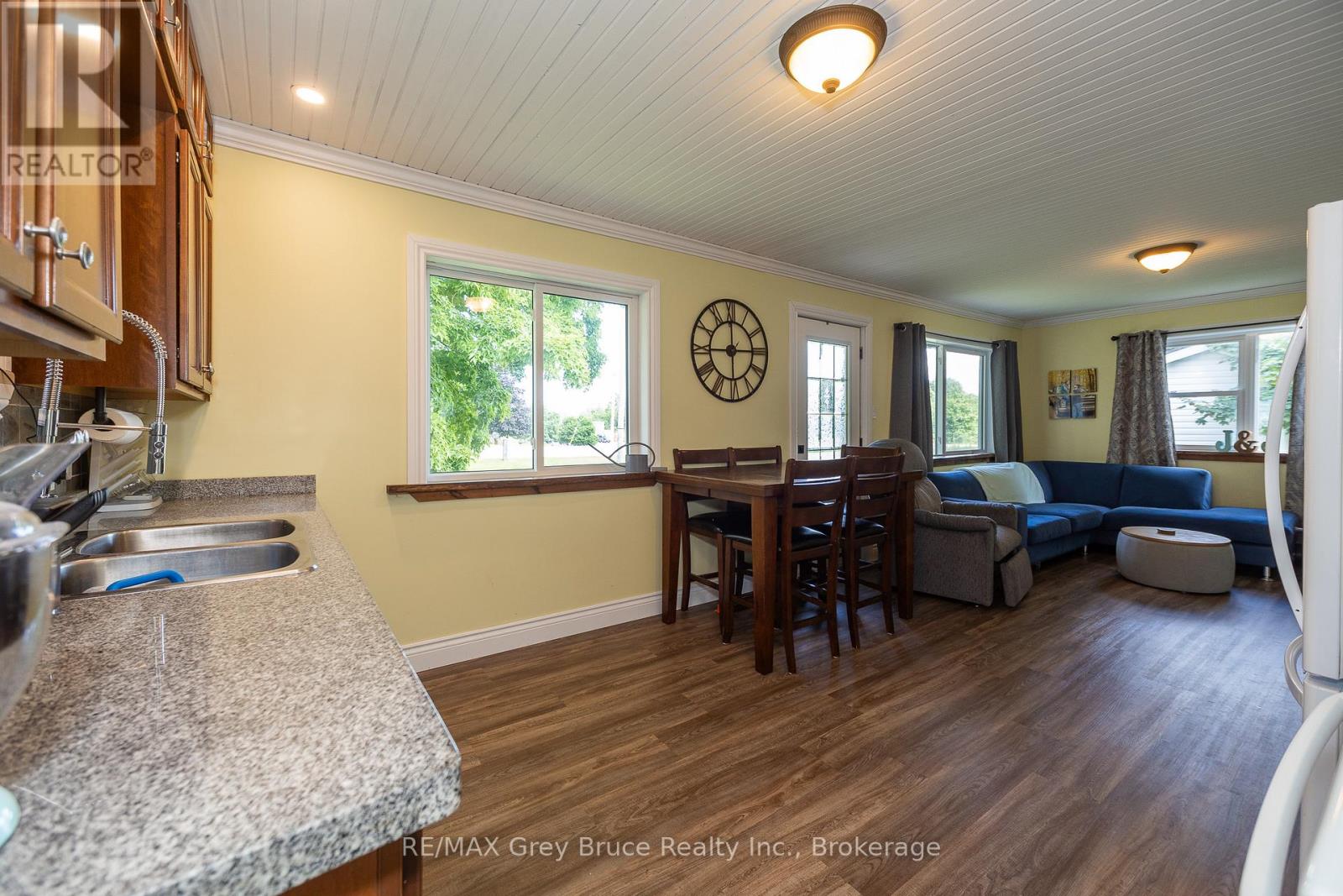 718100 Highway 6, Georgian Bluffs, Ontario  N4K 5N7 - Photo 28 - X11901571