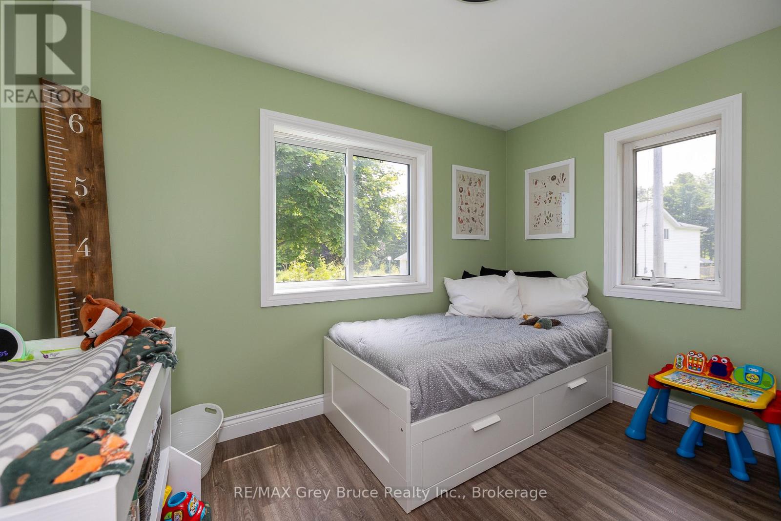 718100 Highway 6, Georgian Bluffs, Ontario  N4K 5N7 - Photo 30 - X11901571