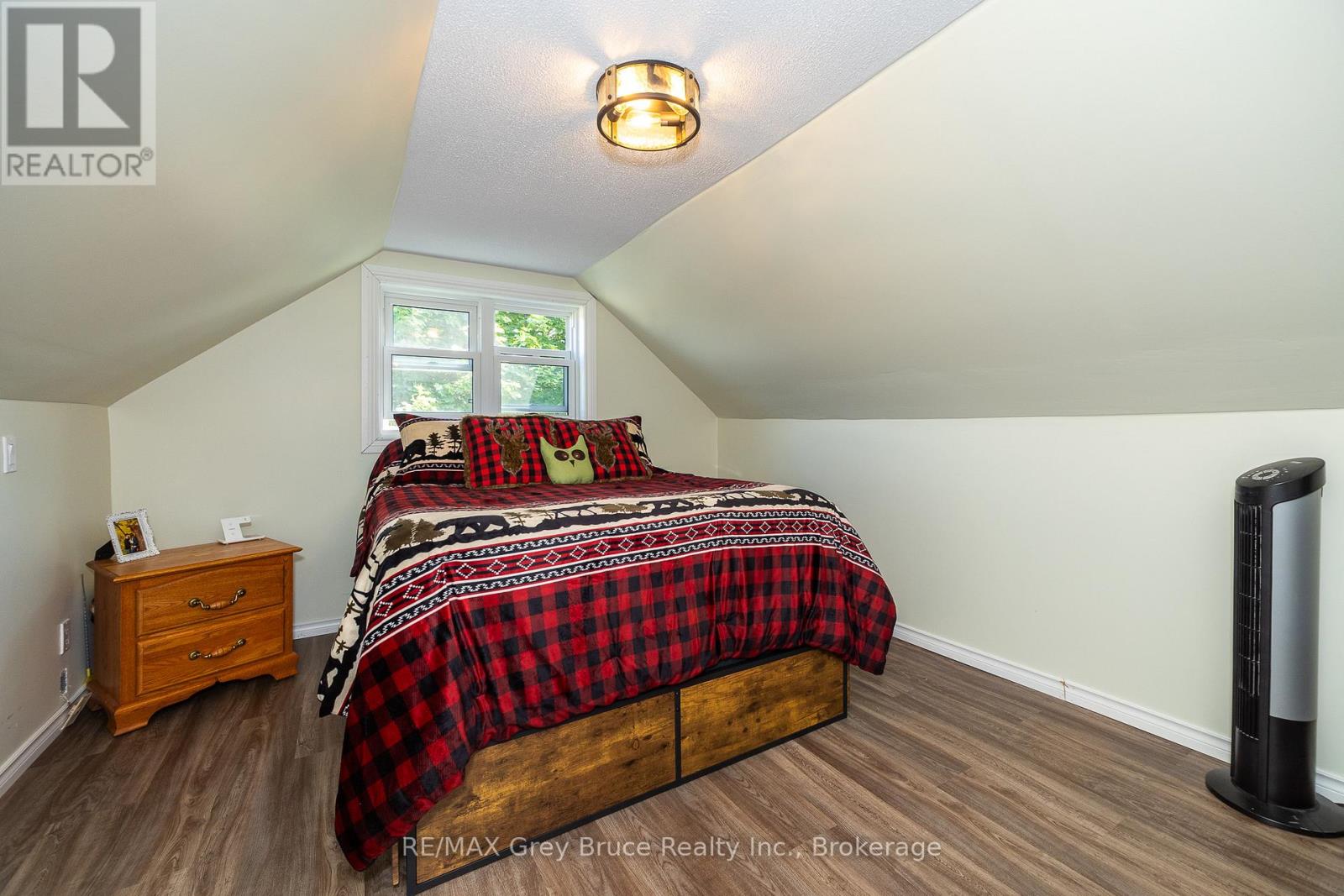 718100 Highway 6, Georgian Bluffs, Ontario  N4K 5N7 - Photo 36 - X11901571