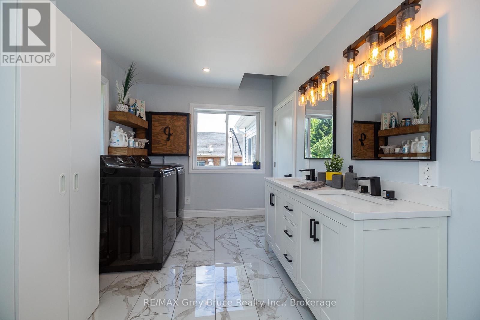 718100 Highway 6, Georgian Bluffs, Ontario  N4K 5N7 - Photo 40 - X11901571