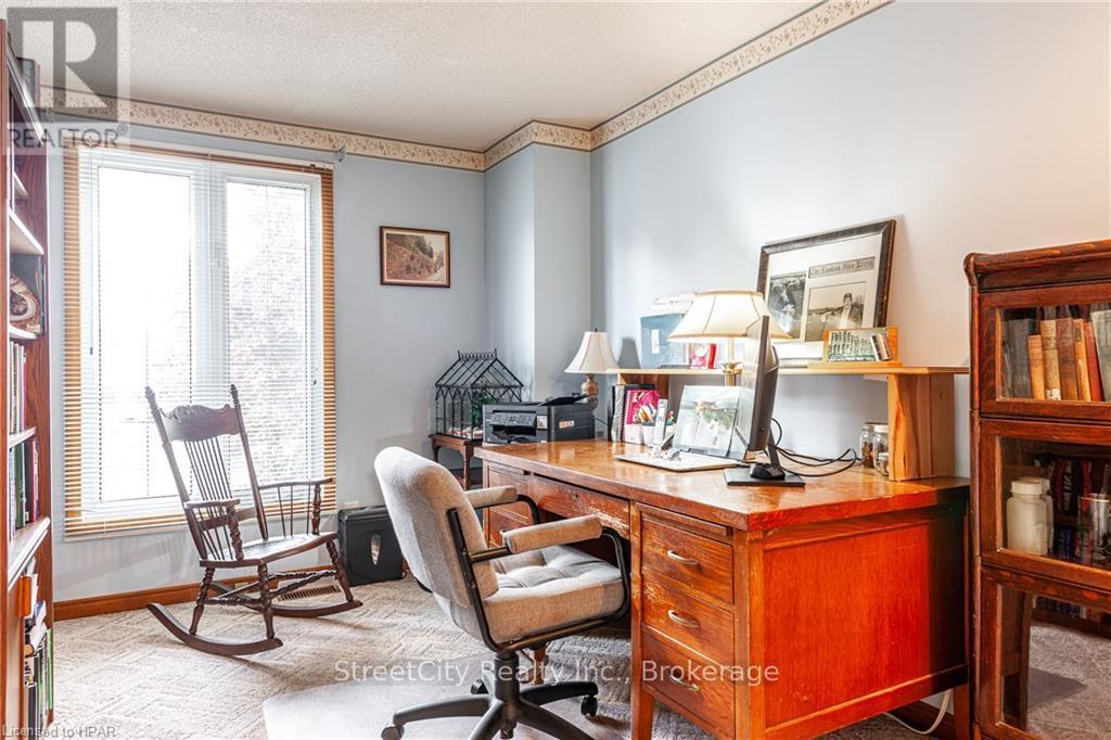 60 Meighen Mews, Stratford, Ontario  N4Z 1B5 - Photo 17 - X10780382