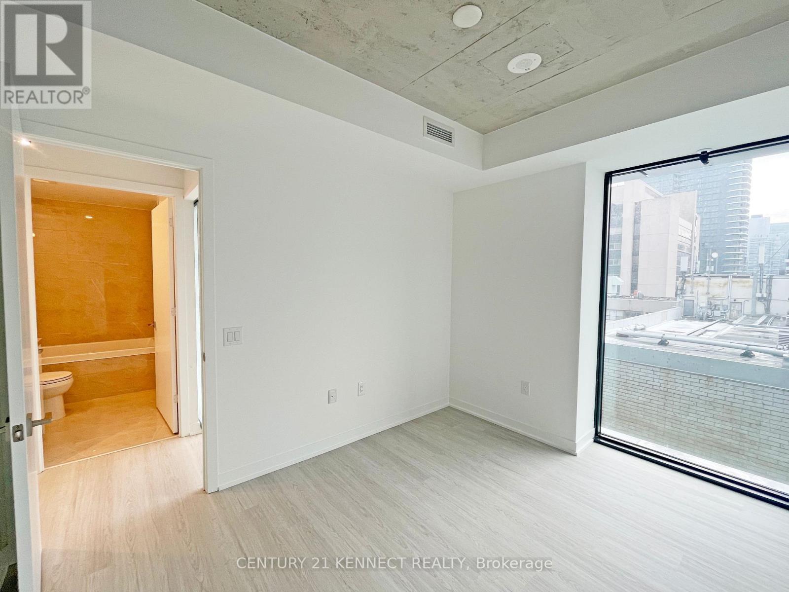 1710 - 195 Mccaul Street, Toronto, Ontario  M5T 1W6 - Photo 16 - C11899059