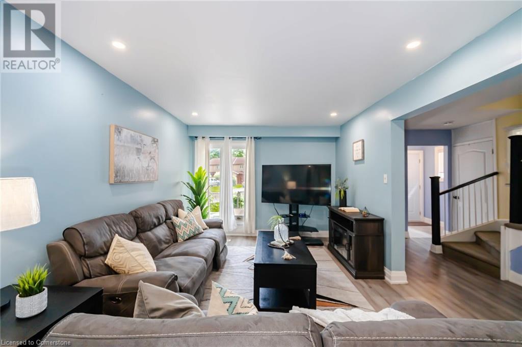 128 Fanshawe Drive, Brampton, Ontario  L6Z 1B1 - Photo 1 - 40660483