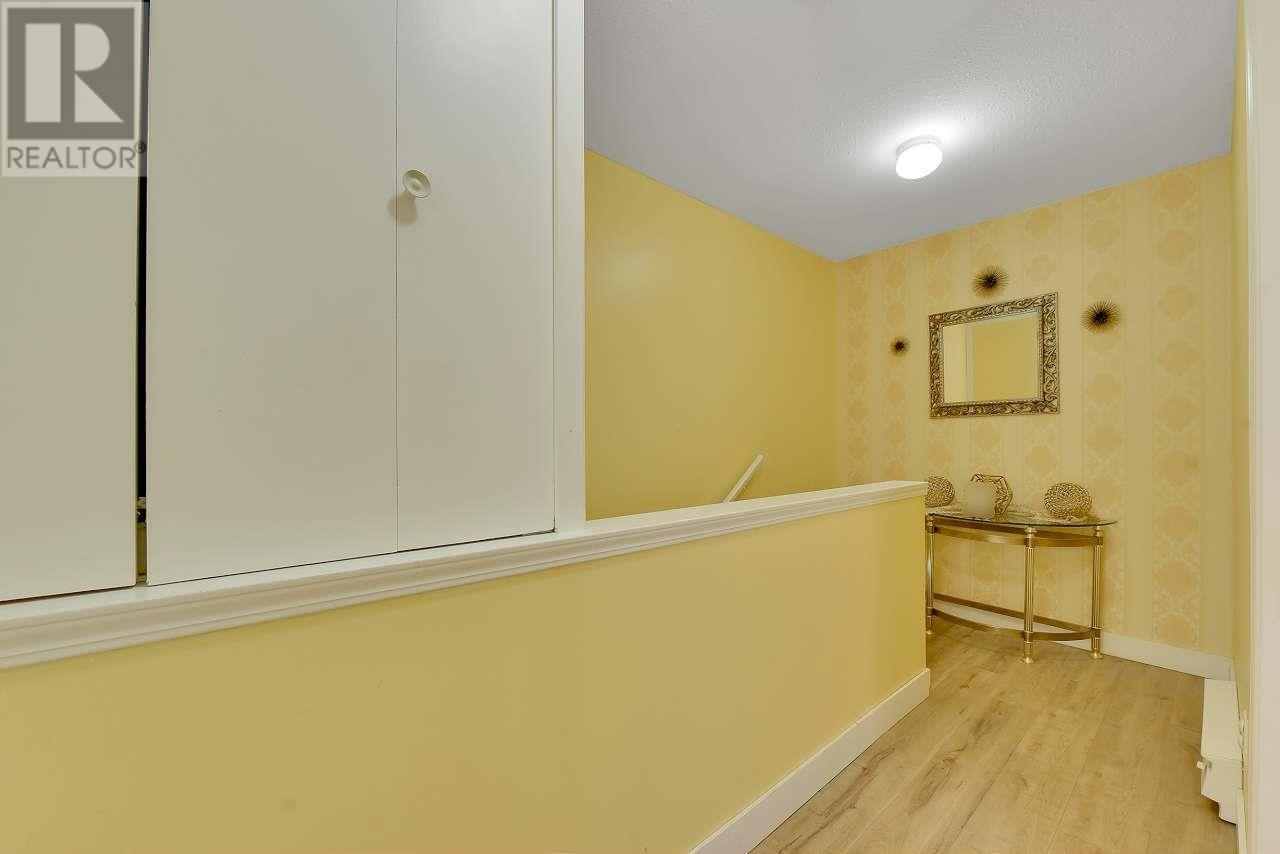 Listing Picture 19 of 24 : 209 3978 ALBERT STREET, Burnaby / 本拿比 - 魯藝地產 Yvonne Lu Group - MLS Medallion Club Member