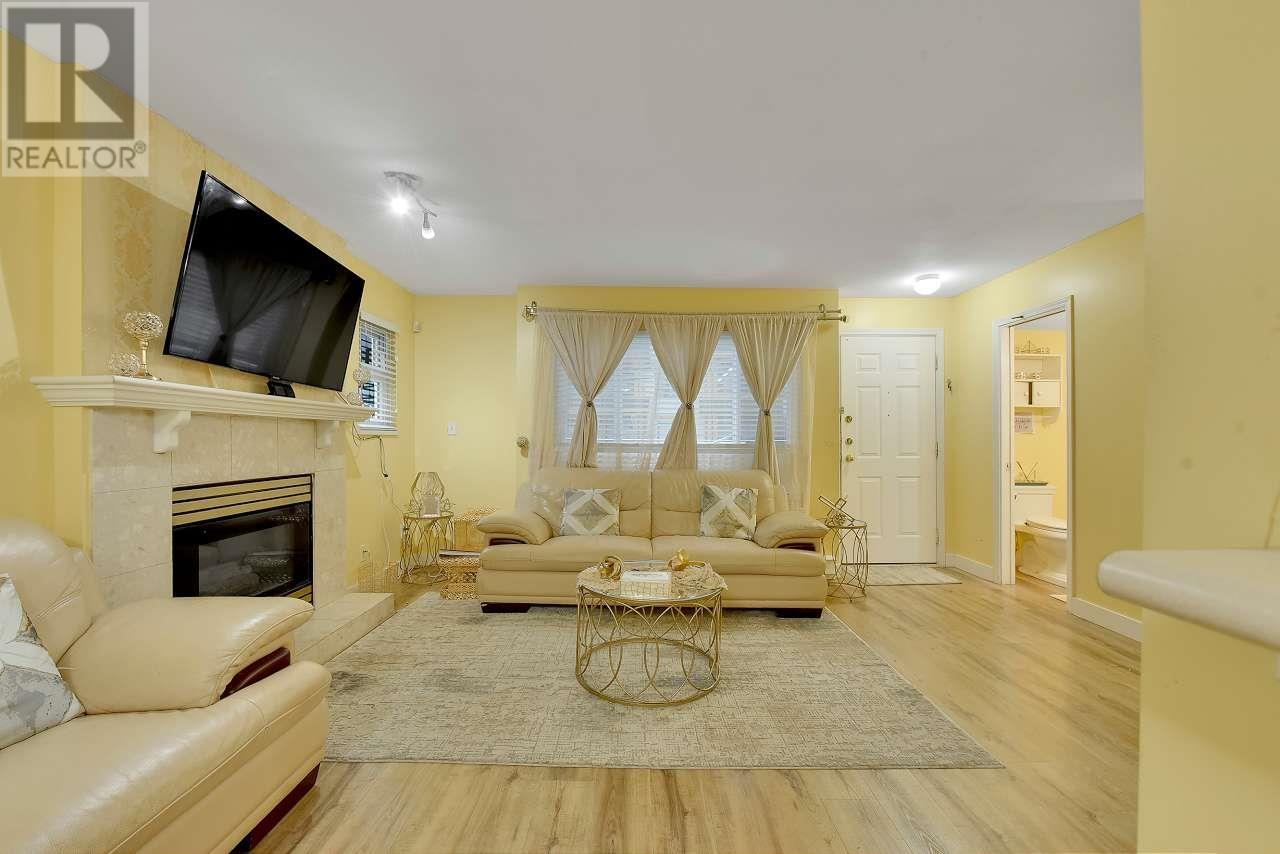 Listing Picture 16 of 24 : 209 3978 ALBERT STREET, Burnaby / 本拿比 - 魯藝地產 Yvonne Lu Group - MLS Medallion Club Member