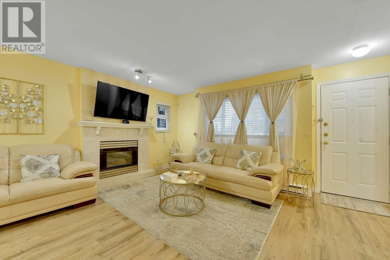 Listing Picture 17 of 24 : 209 3978 ALBERT STREET, Burnaby / 本拿比 - 魯藝地產 Yvonne Lu Group - MLS Medallion Club Member