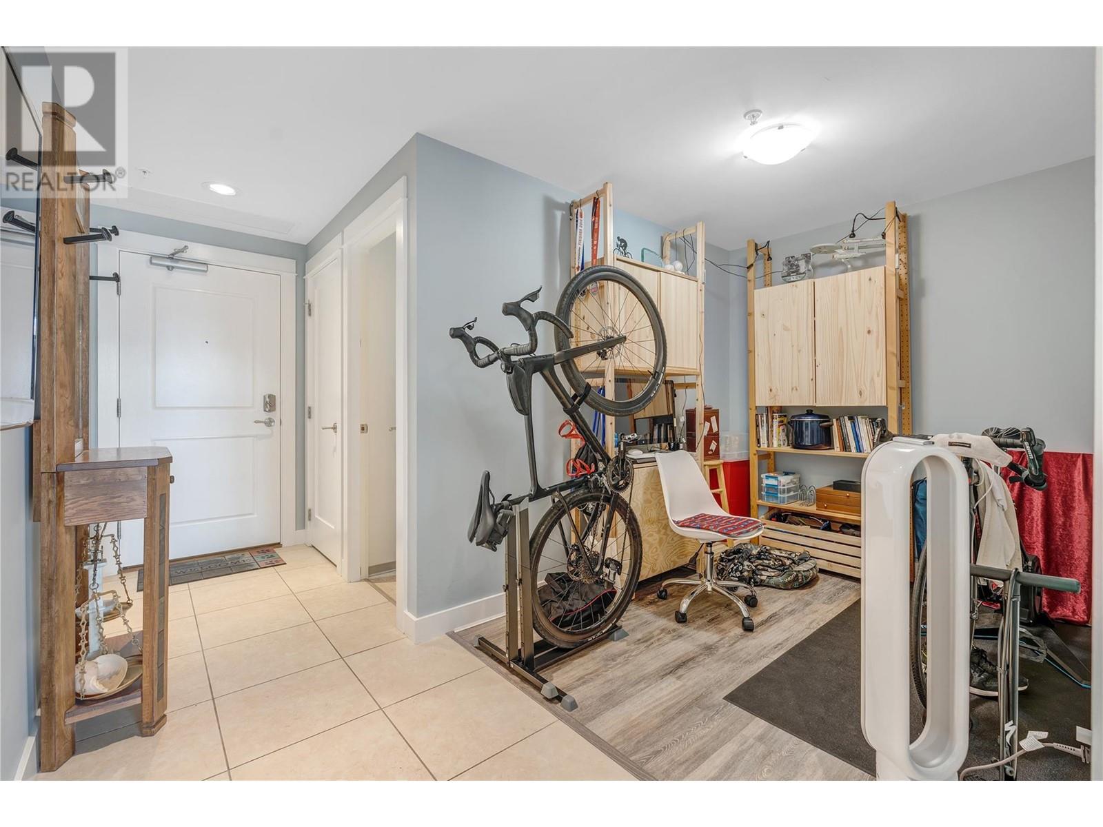 Property at 75 MARTIN Street Unit# 406 image 5