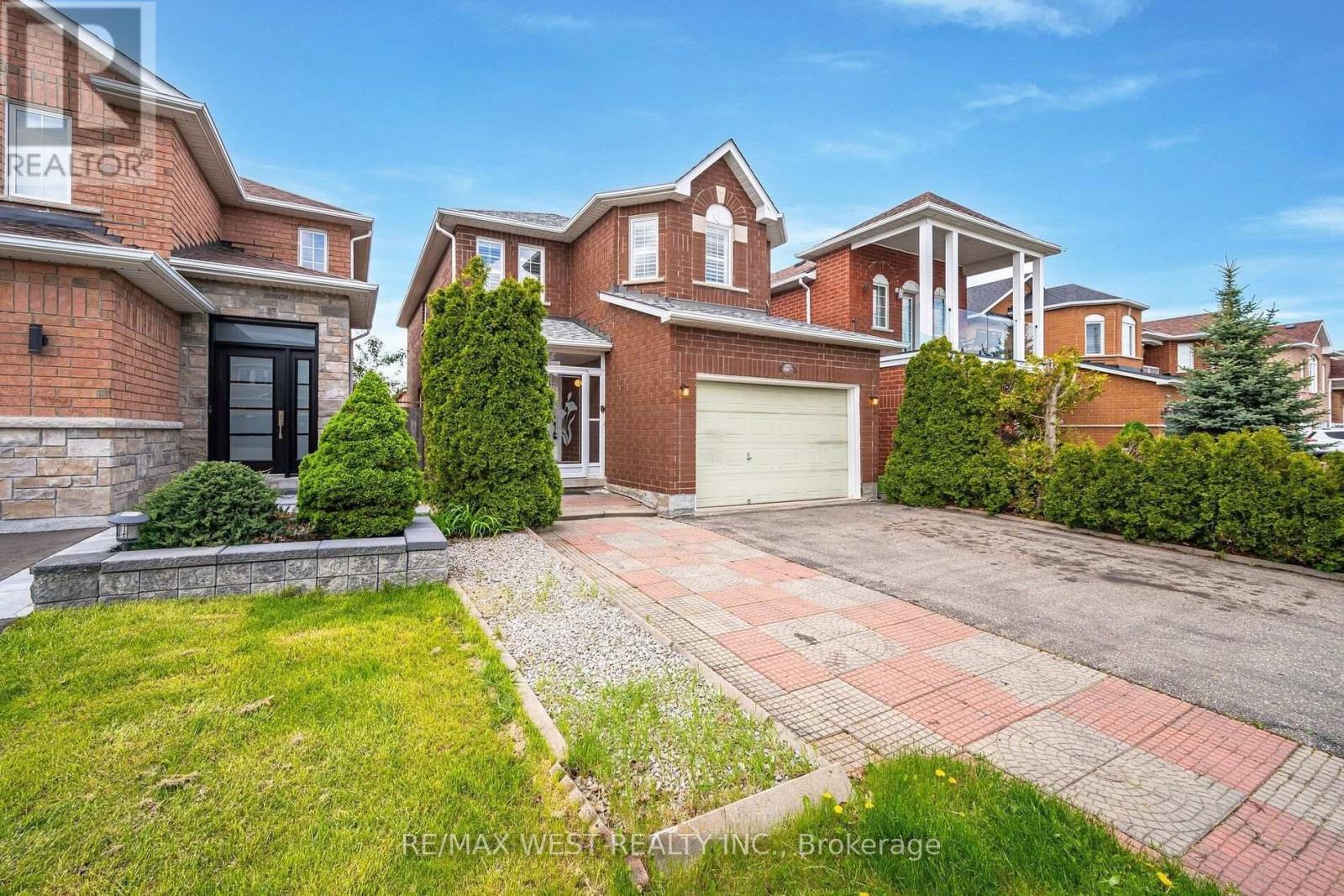 328 St. Joan Arc Avenue, Vaughan, Ontario  L6A 3N1 - Photo 2 - N11900452