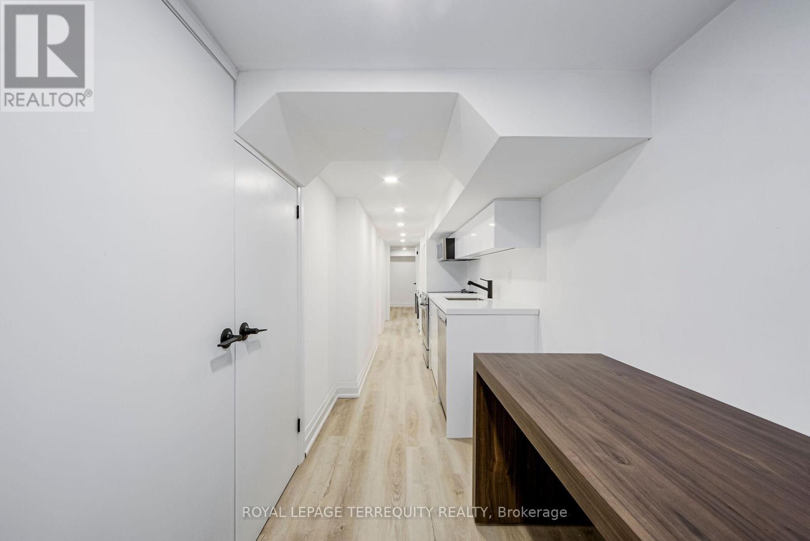 Bsmt - 288 Markham Street, Toronto, Ontario  M6J 2G6 - Photo 3 - C11901670