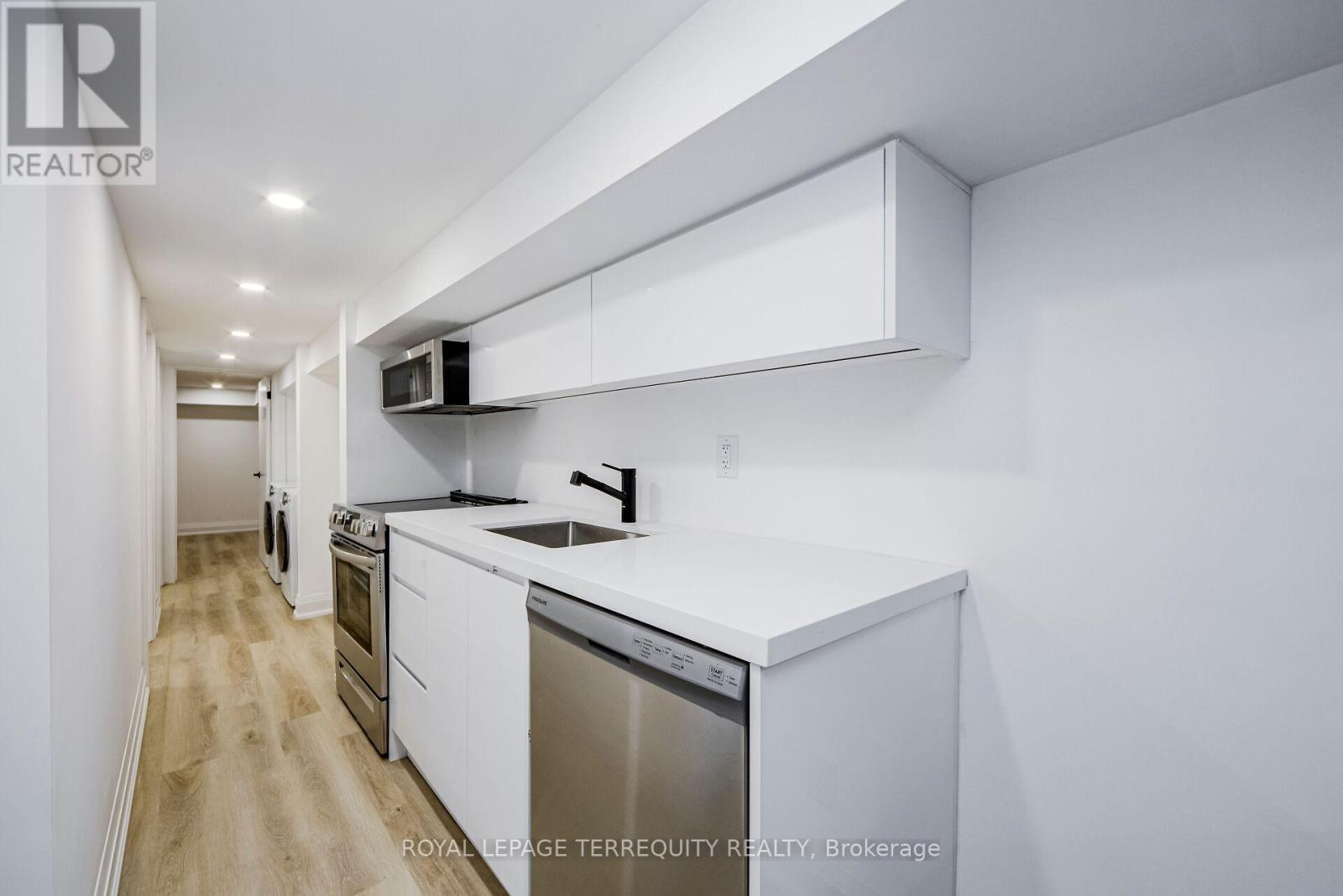 Bsmt - 288 Markham Street, Toronto, Ontario  M6J 2G6 - Photo 4 - C11901670