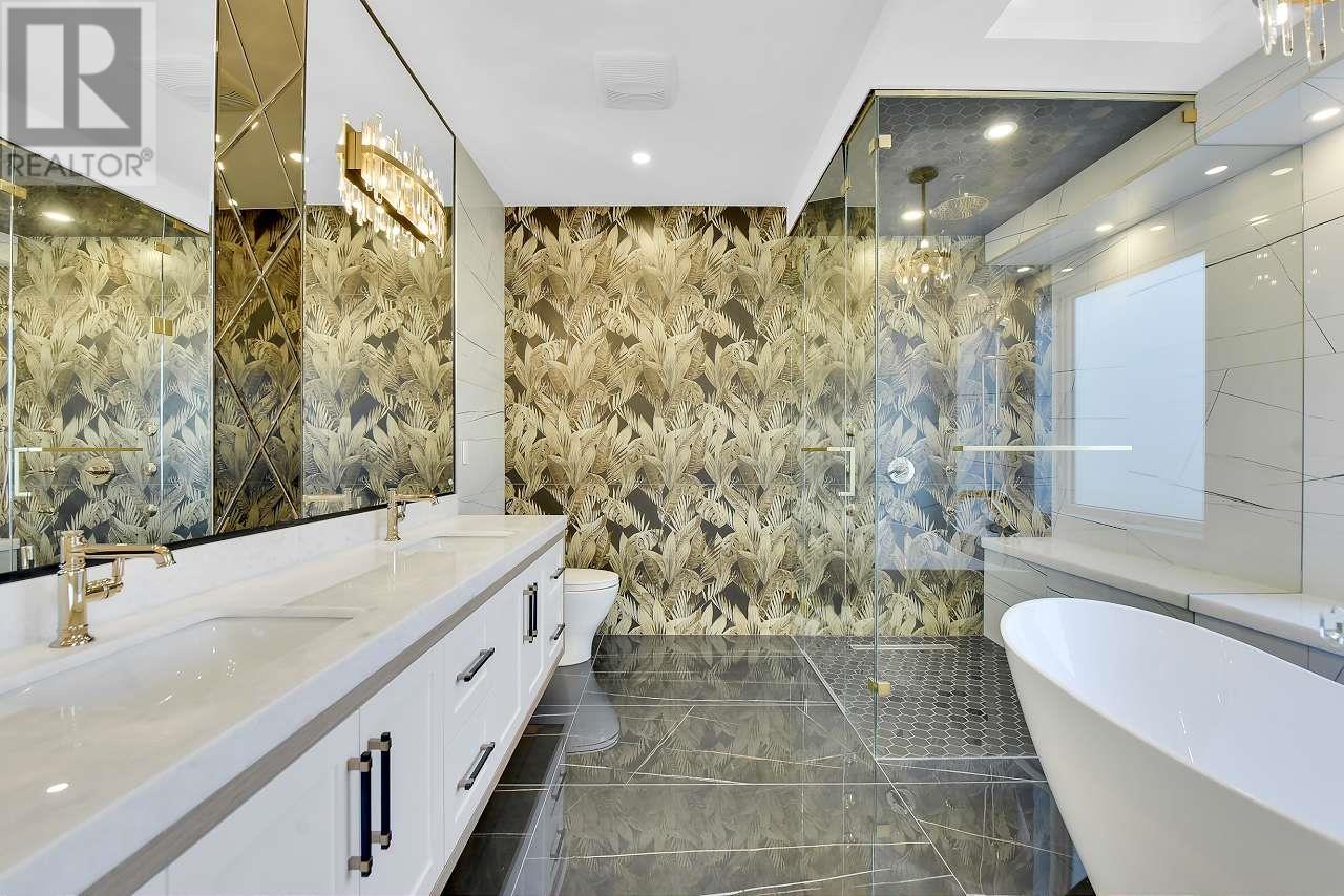Listing Picture 36 of 40 : 10660 ROSELEA CRESCENT, Richmond / 烈治文 - 魯藝地產 Yvonne Lu Group - MLS Medallion Club Member