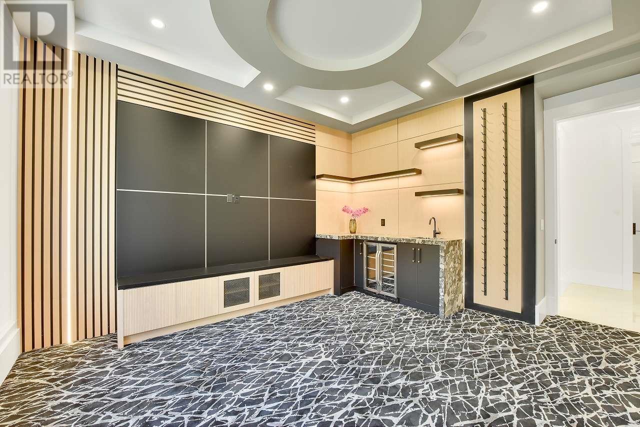 Listing Picture 28 of 40 : 10660 ROSELEA CRESCENT, Richmond / 烈治文 - 魯藝地產 Yvonne Lu Group - MLS Medallion Club Member