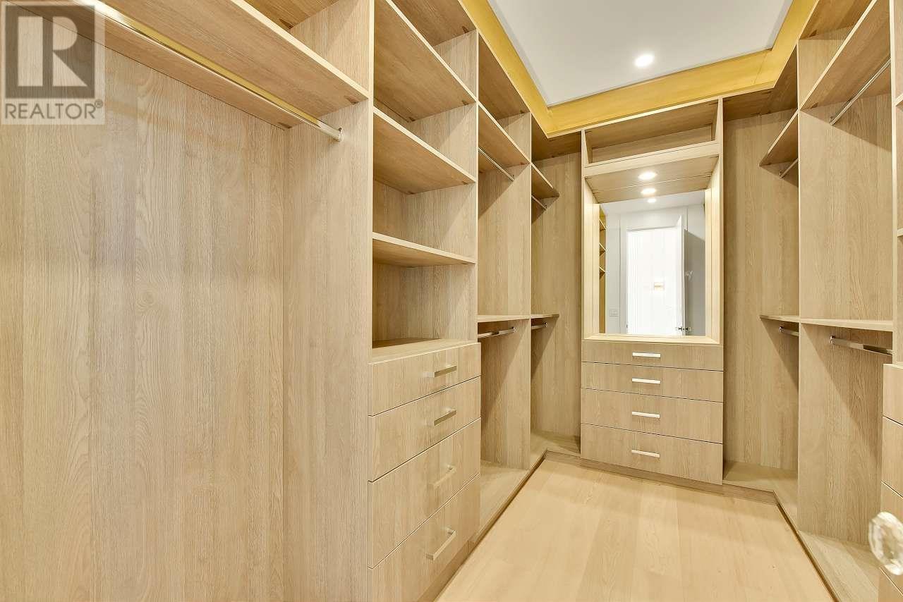 Listing Picture 32 of 40 : 10660 ROSELEA CRESCENT, Richmond / 烈治文 - 魯藝地產 Yvonne Lu Group - MLS Medallion Club Member