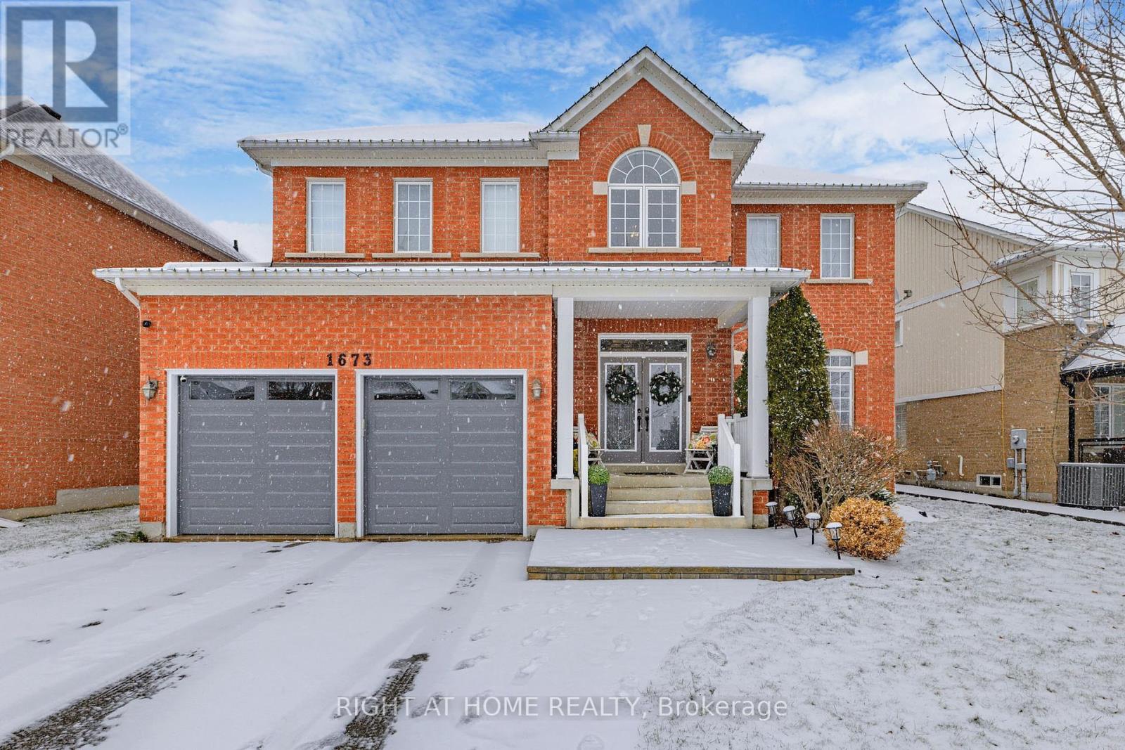 1673 BALLANTRAE DRIVE, Oshawa, Ontario