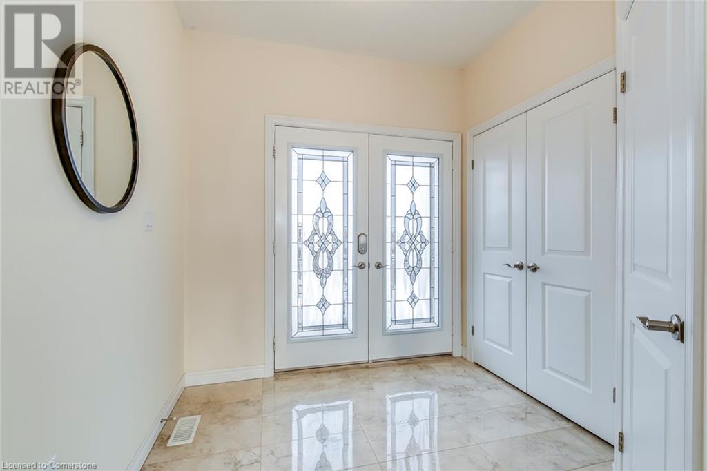 428 Dalgleish Trail Trail, Stoney Creek, Ontario  L0R 1P0 - Photo 4 - 40686519