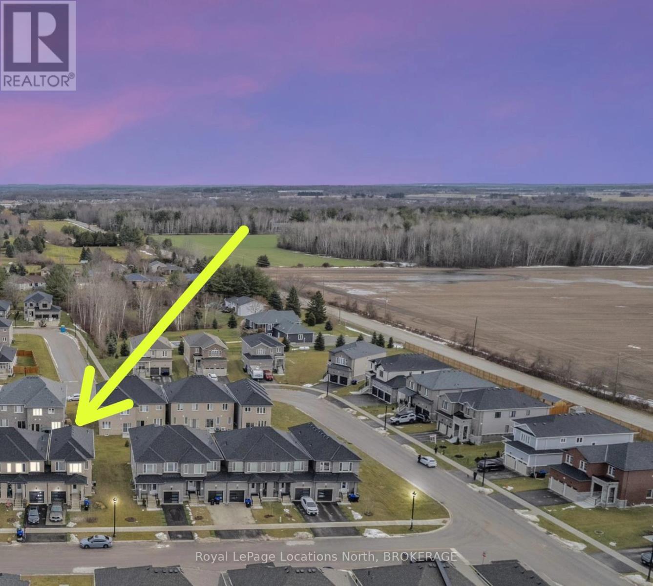 11 Lisa Street, Wasaga Beach, Ontario  L9Z 1J9 - Photo 1 - S11901762