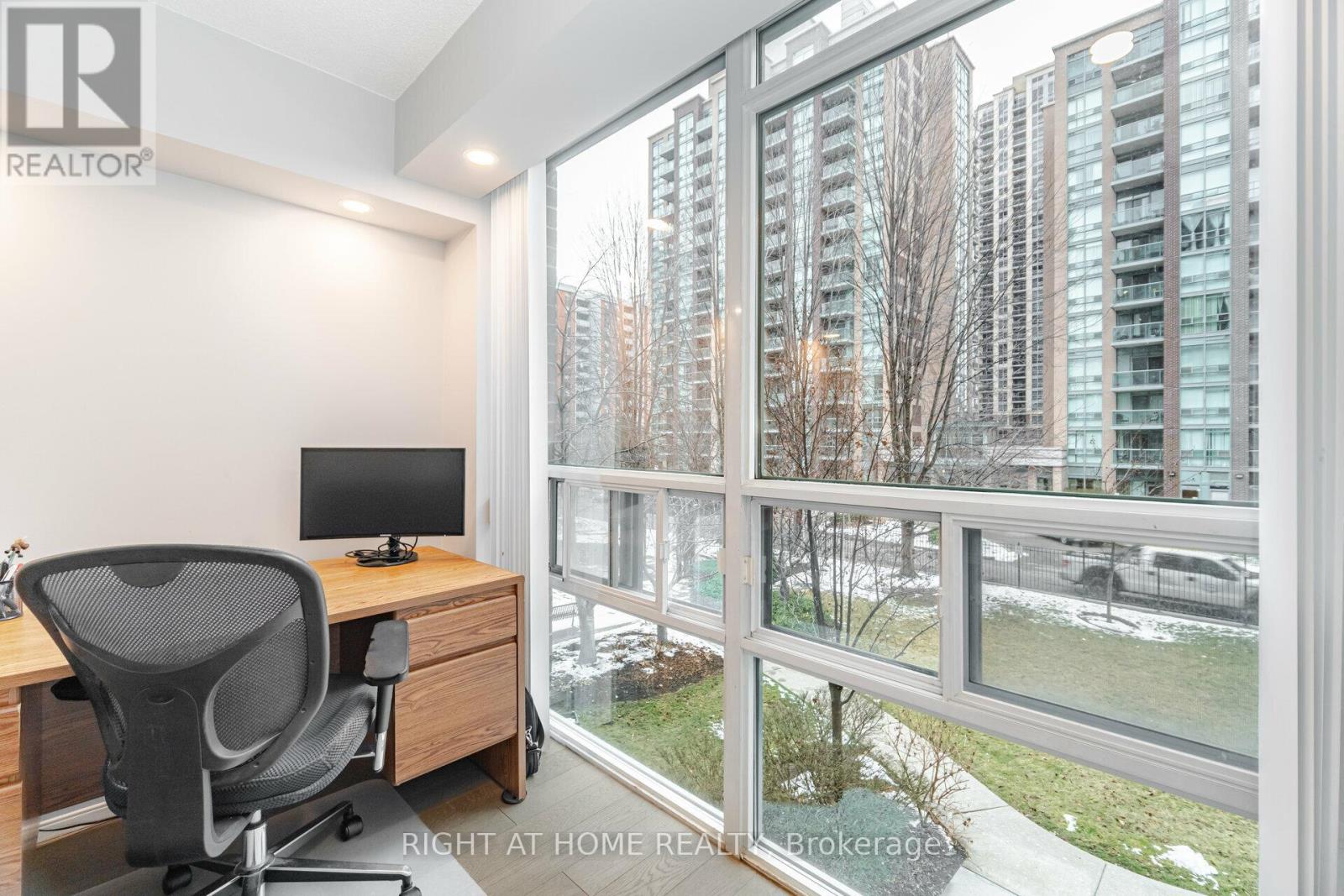 213 - 11 Michael Power Place, Toronto, Ontario  M9A 5G3 - Photo 23 - W11901772